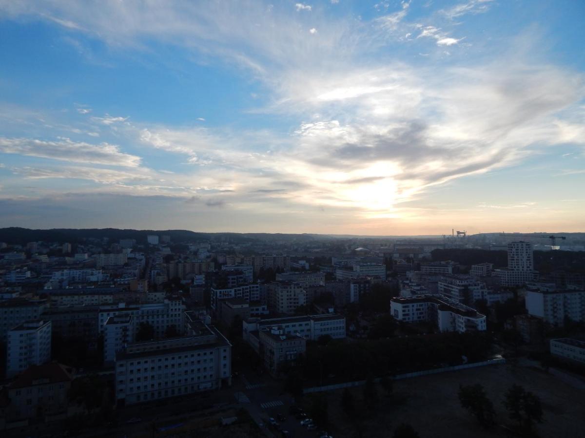 Ajk Apartament W Sea Towers Гдыня Экстерьер фото