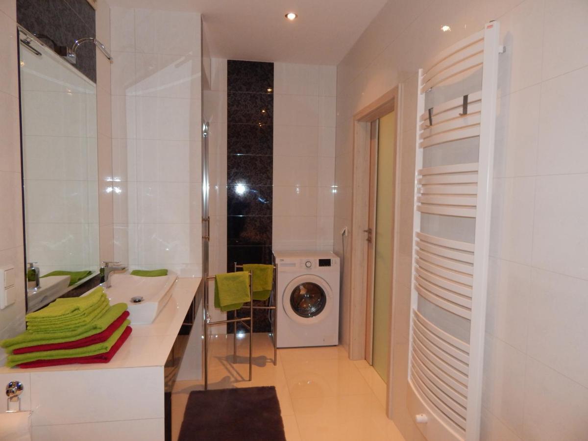 Ajk Apartament W Sea Towers Гдыня Экстерьер фото