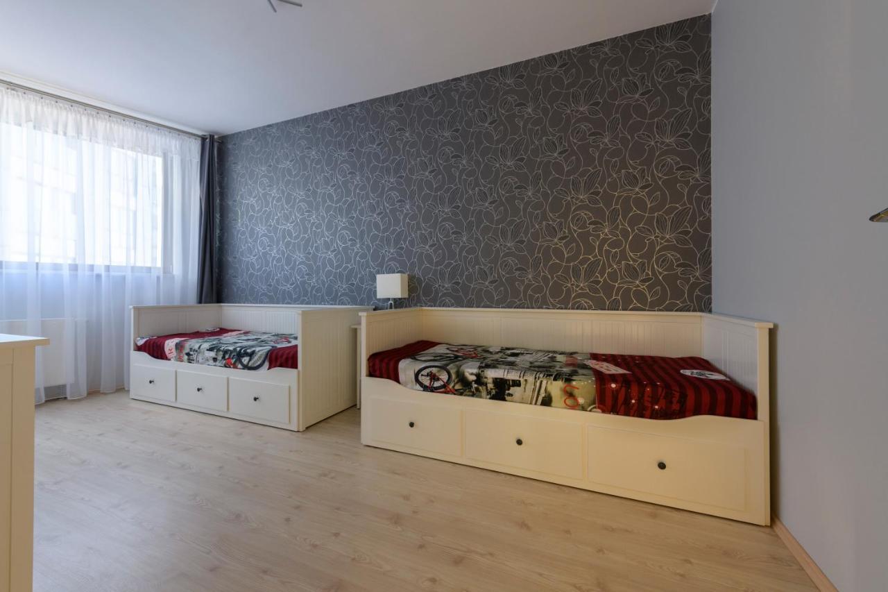 Ajk Apartament W Sea Towers Гдыня Экстерьер фото